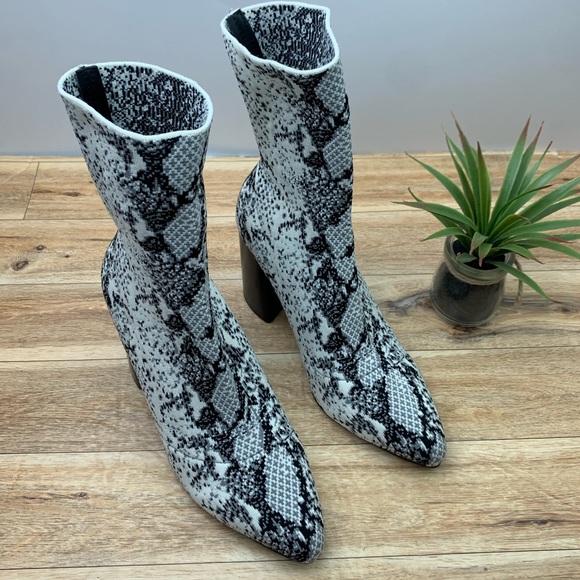 Steve Madden Trent knit bootie - Picture 3 of 11